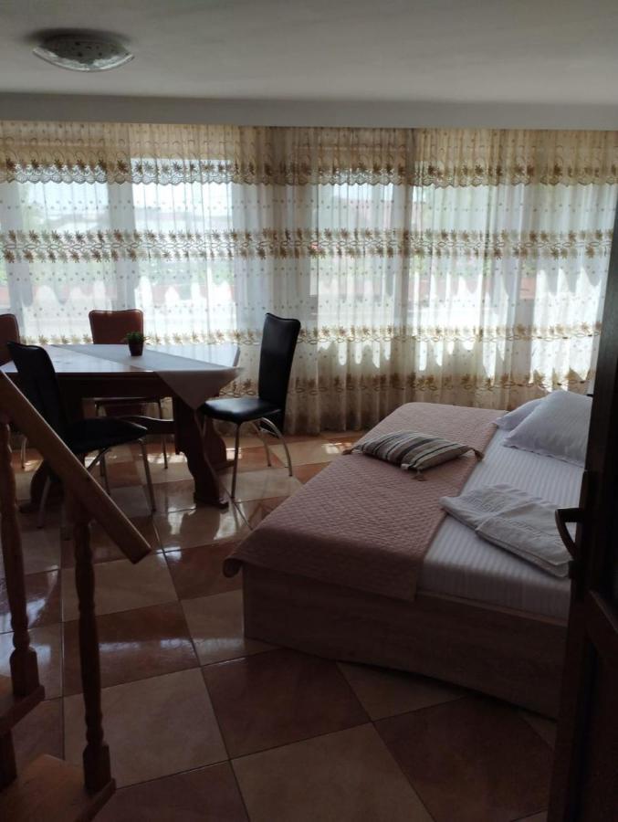 Vila Florelena Năvodari Exteriör bild